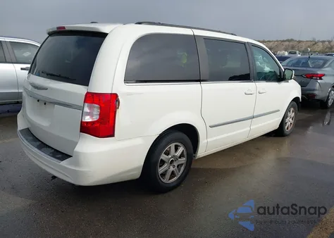 2012 Chrysler Town & Country Touring z USA, uszkodzony, nr VIN 2C4RC1BG3CR350733